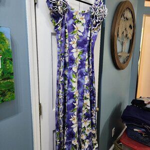 Authentic vintage Hawaiian Muʻumuʻu (or mou mou)